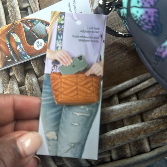 Lug Flare Butterfly Concord Crossbody Bag - Picture 12 of 12